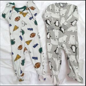 Carter's Set of 2 Boys One Piece Pajamas Football and Polar Bear/Penguin Prints